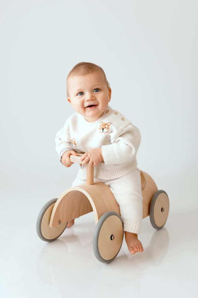 Baby on a wooden stand, baby session